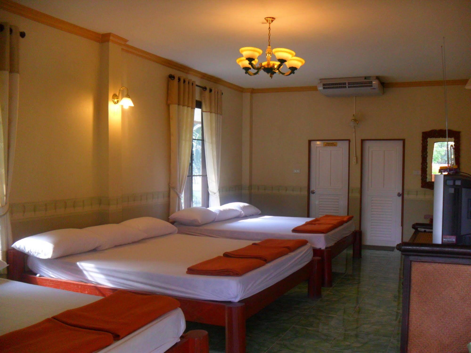 Saengthong Resort Chiangmai Chiang Mai Luaran gambar
