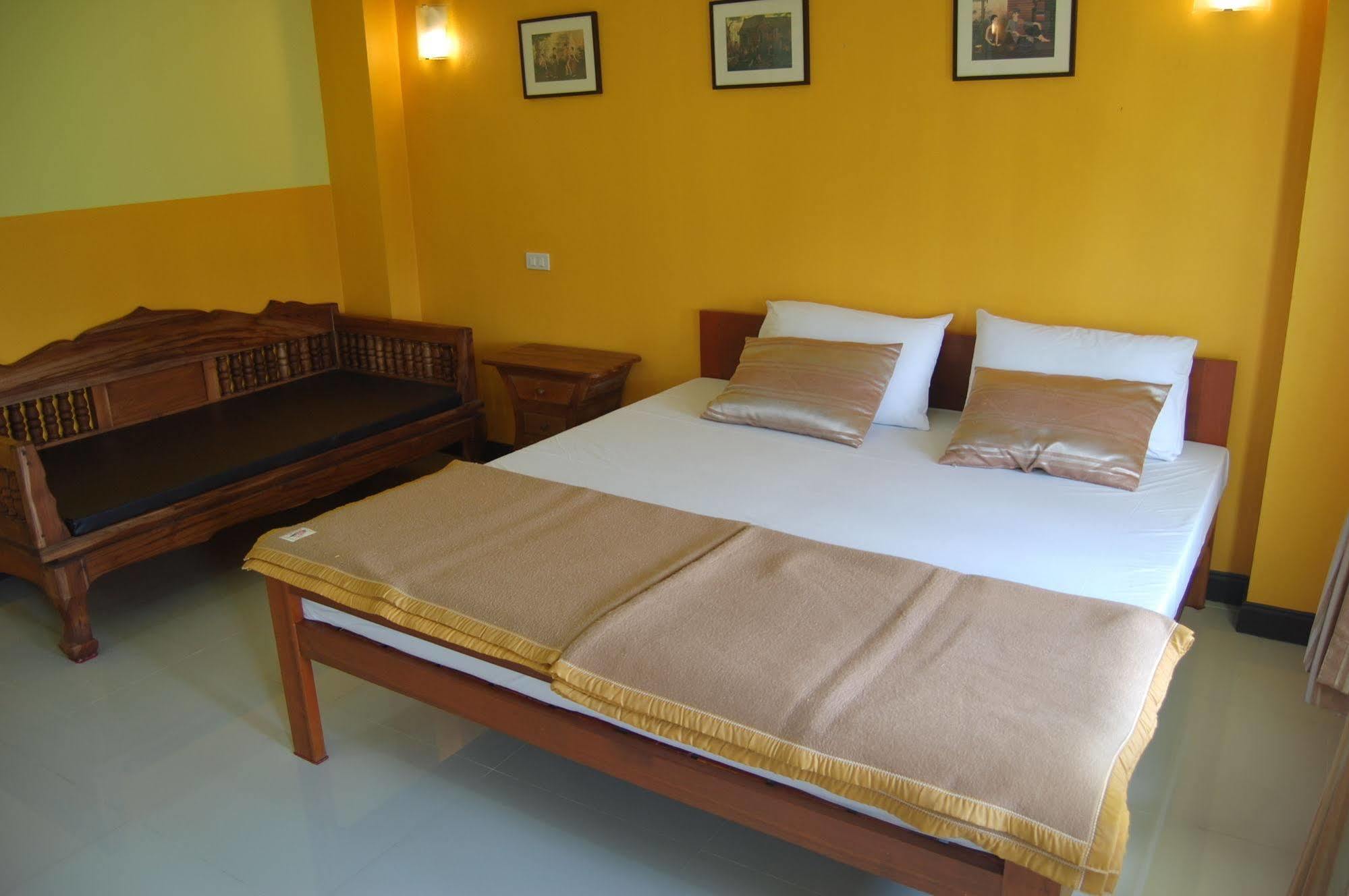 Saengthong Resort Chiangmai Chiang Mai Luaran gambar